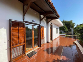 Villa Levante, relax esclusivo in riva al mare vicino Cefalù Lascari